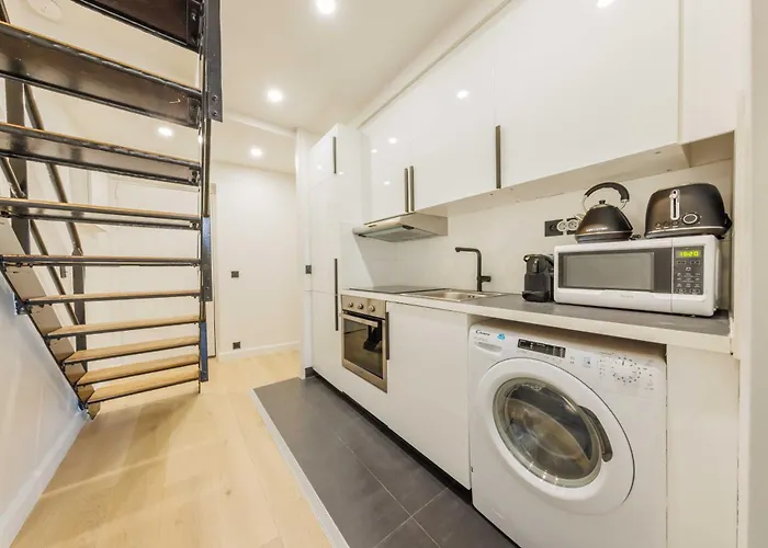 Elegant - 2br 6p - Sentier Daire