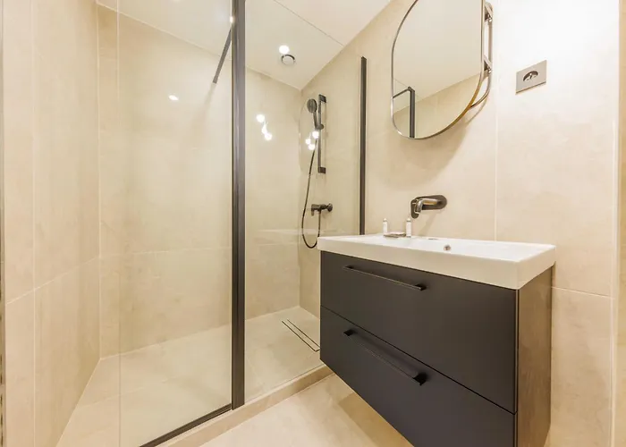 Daire Elegant - 2br 6p - Sentier *